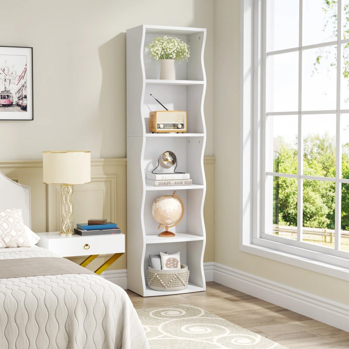 Classic-style bookshelves for bedrooms