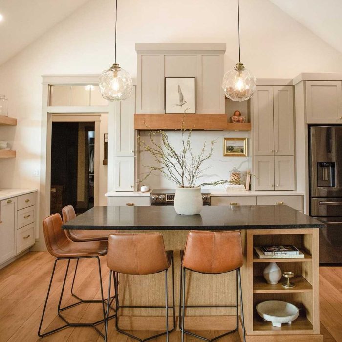 Neutral colors for classic kitchens